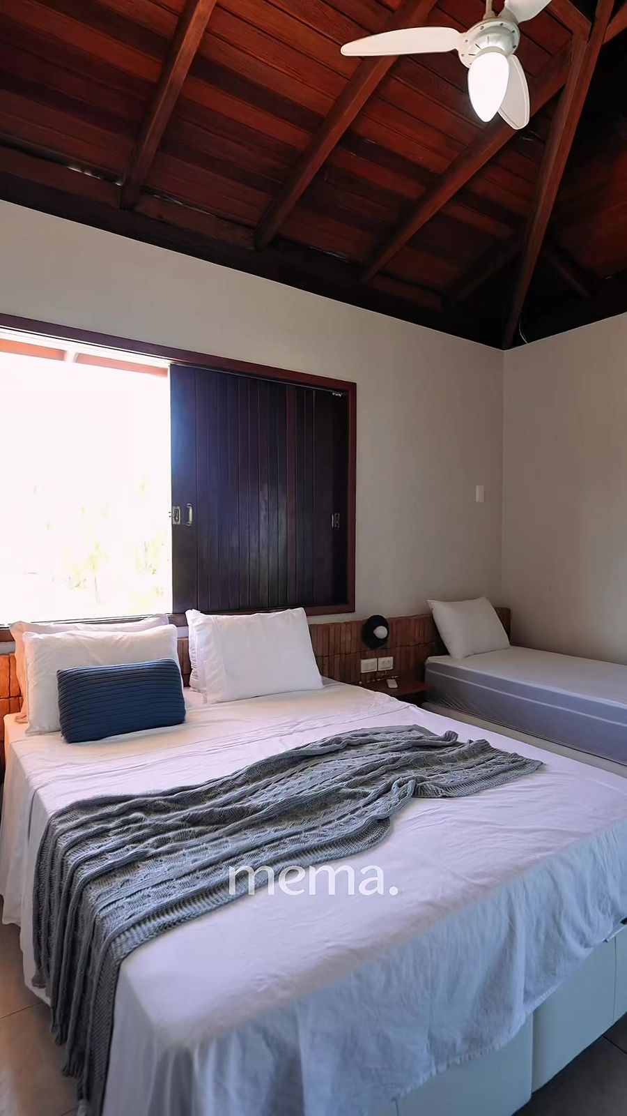 Suíte com cama de casal e de solteiro